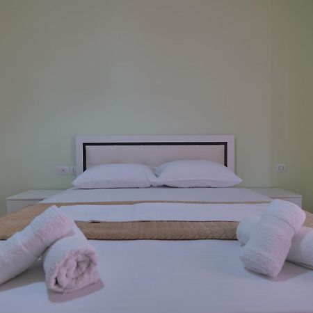 Noel Sea View Apartments Саранда Экстерьер фото